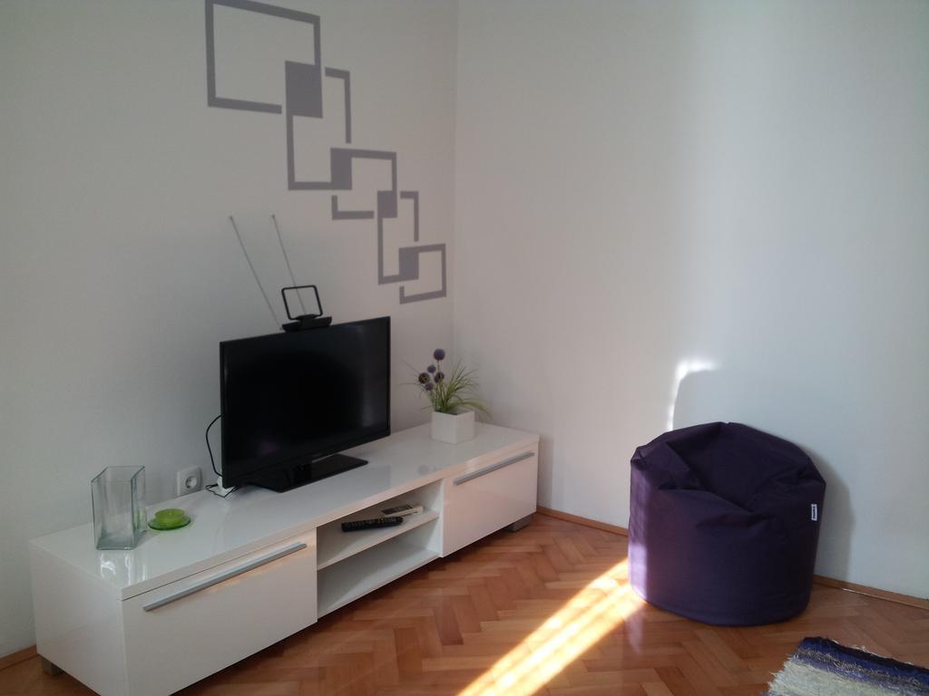 Apartments Feel Center 자다르 객실 사진