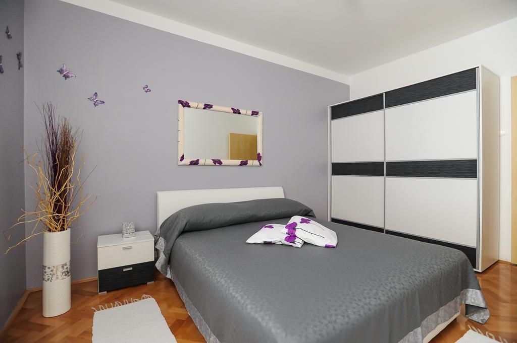 Apartments Feel Center 자다르 객실 사진