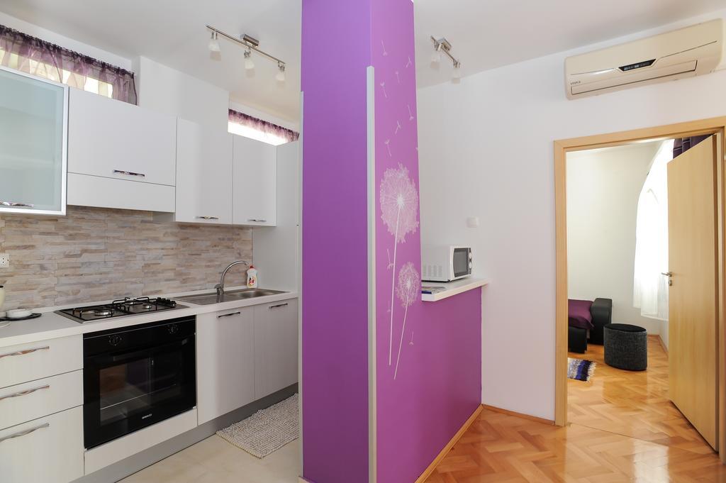 Apartments Feel Center 자다르 객실 사진