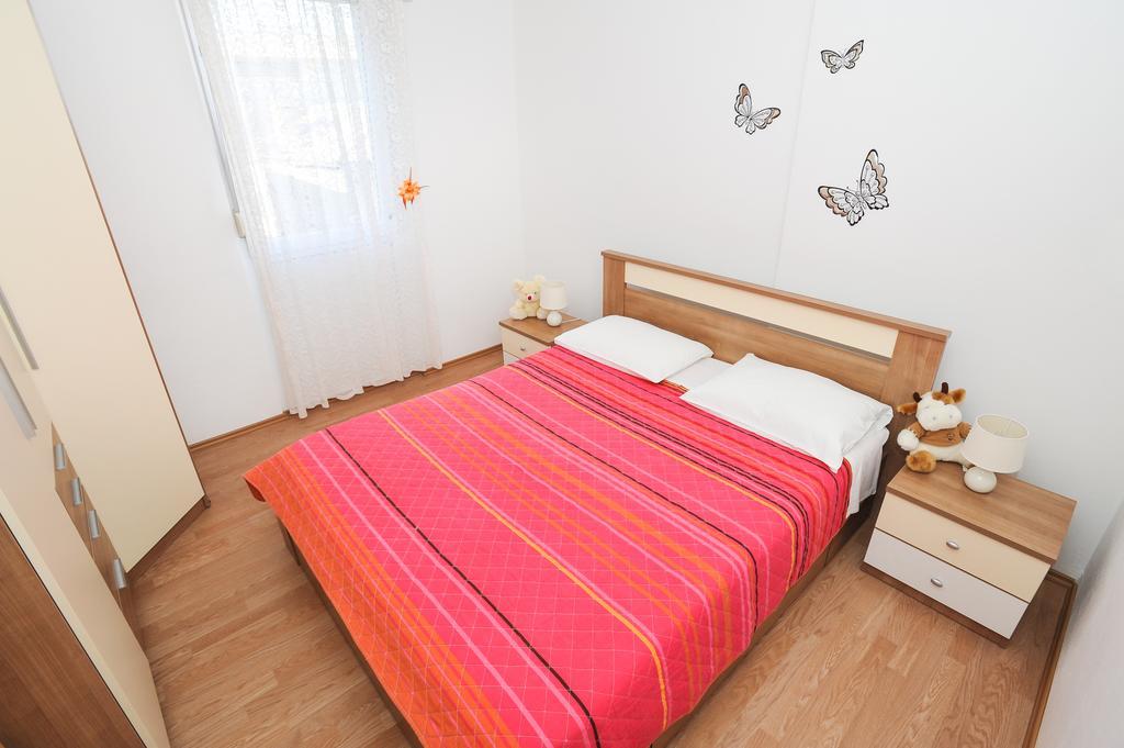 Apartments Feel Center 자다르 객실 사진